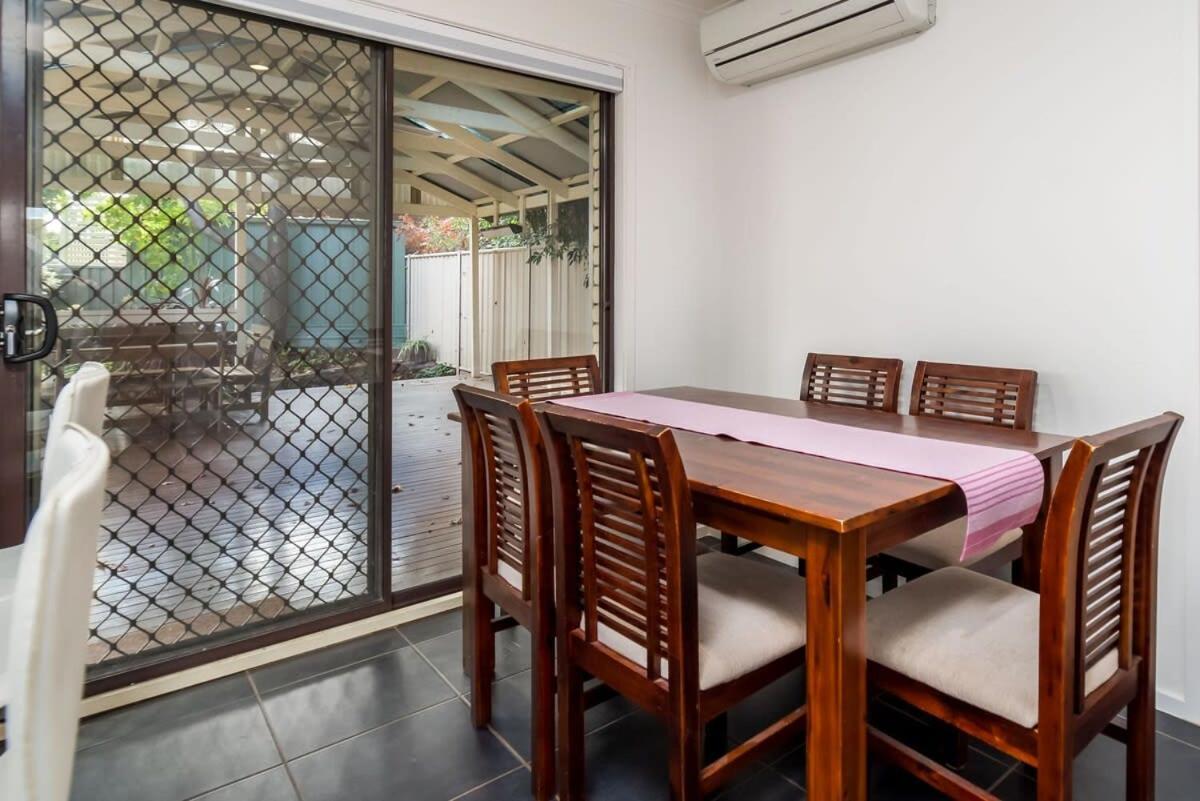 Spacious And Restful Holiday Home With Backyard Weetangerra Dış mekan fotoğraf